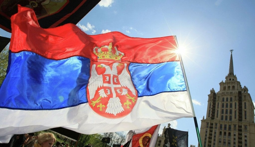 Kome Srbija duguje:više od EUR10 mlrd držaocima evroobveznica, EUR2,7 mlrd Kini i EUR0,6 mlrd Rusiji